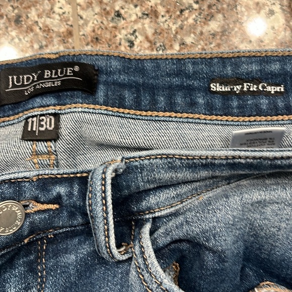 Judy Blue Distressed Ankle Jeans skinny fit Capri - Picture 9 of 10